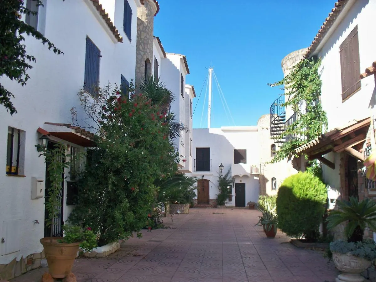 K.C.G.Marina Apartment Empuriabrava Spain